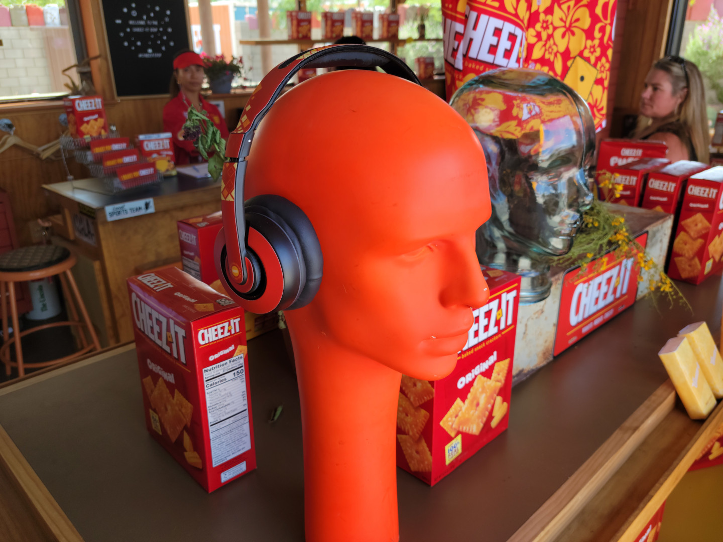 Cheez-It Stop head phones